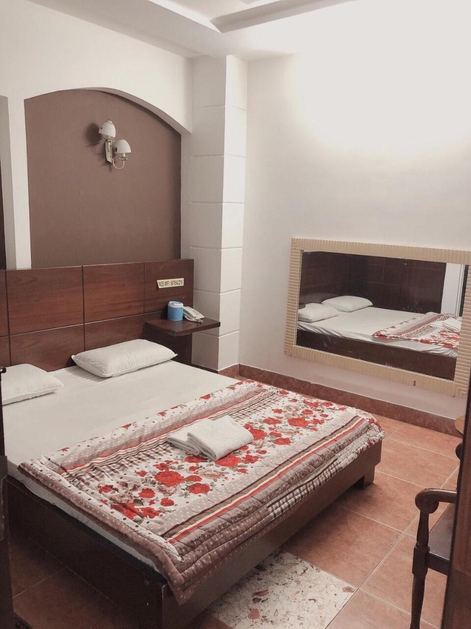 Nhật Vân 1 Khách sạn 2*
